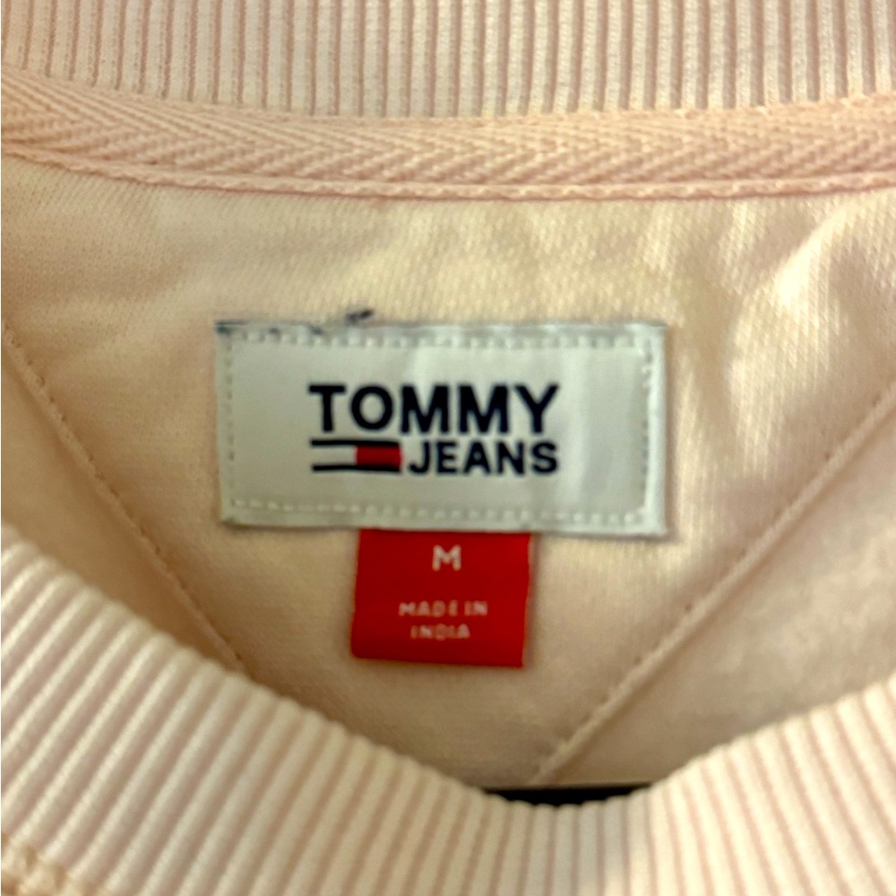 Tommy Hilfiger Varsity logo crew sweatshirt.